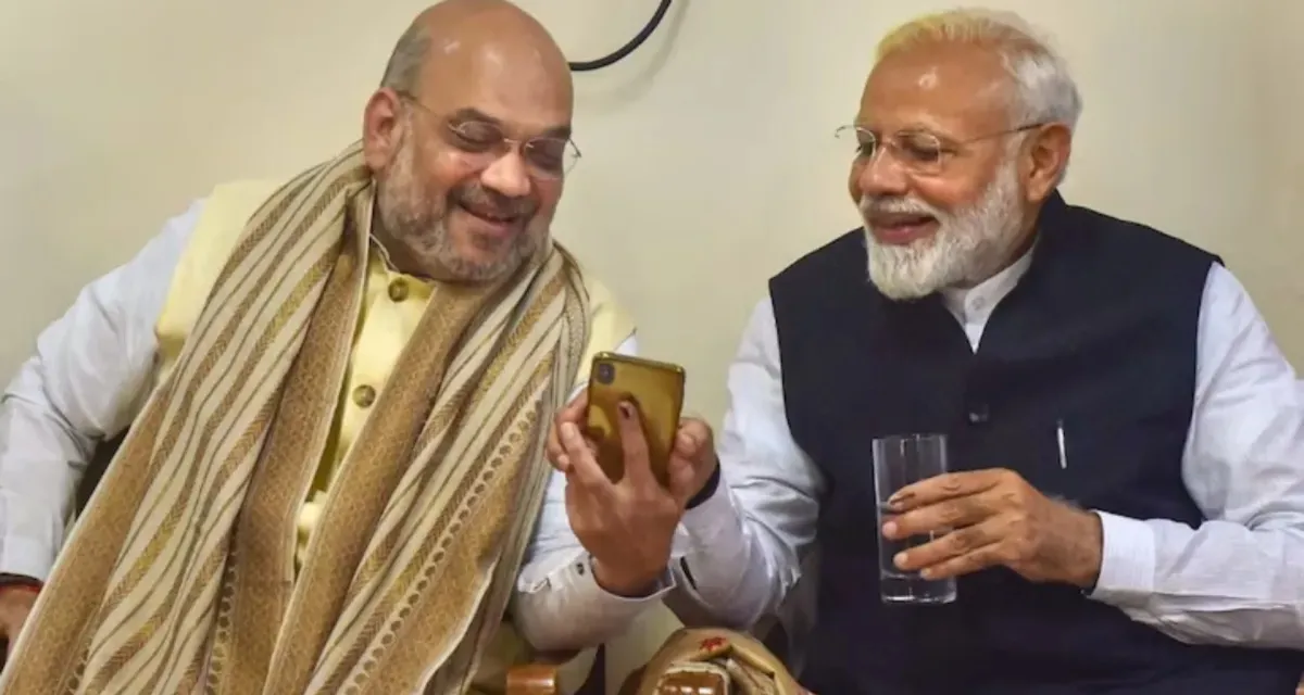 'રજા વગર 24 વર્ષથી વધુ સમય', પીએમ મોદીનો જાહેર જીવનમાં રેકોર્ડ 8931 દિવસ, અમિત શાહની પ્રતિક્રિયા