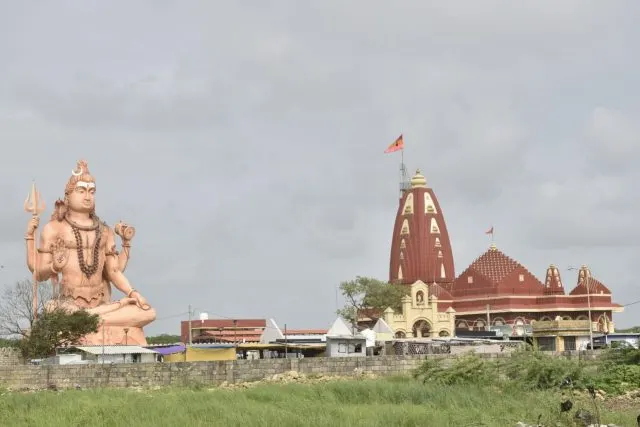 શ્રાવણ માસના પ્રથમ સોમવારે દેવભૂમિ દ્વારકા જિલ્લામાં : સ્વયંભૂ જ્યોતિર્લિંગ નાગેશ્વર મહાદેવના મંદિરે