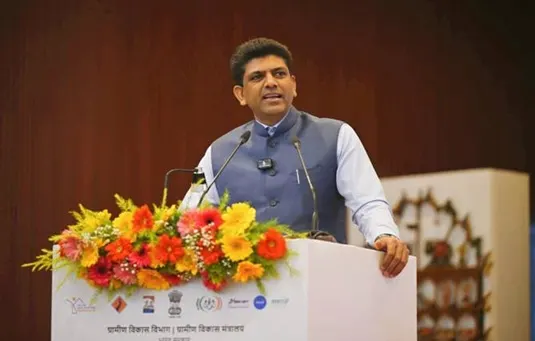 વિકસિત ભારત માટે વિકસિત ગામ બનાવો: રાજ્ય મંત્રી શ્રી પેમ્માસાની ચંદ્રશેખર