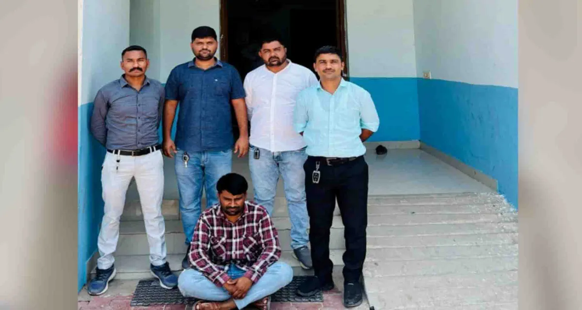 હારીજ પોલીસ સ્ટેશને નોધાયેલ દારૂના ગુનામાં નાસતા ફરતા આરોપીને હારીજ પોલીસે ઝડપ્યો