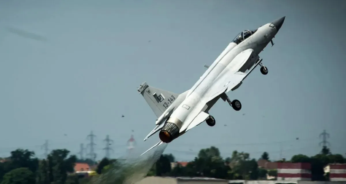 પાકિસ્તાન પાસેથી JF-17 ફાઇટર જેટ ખરીદશે બાંગ્લાદેશ! જાણો આની ભારત પર કેવી પડશે પડશે