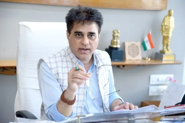 ગુજરાતના તમામ જિલ્લાઓમાં ગરમીનું પ્રમાણ જોઇને જિલ્લા શિક્ષણાધિકારી શાળાના સમયમાં ફેરફાર કરી શકશે:- શિક્ષણ રાજ્યમંત્રીશ્રી પ્રફુલ પાનશેરીયા
