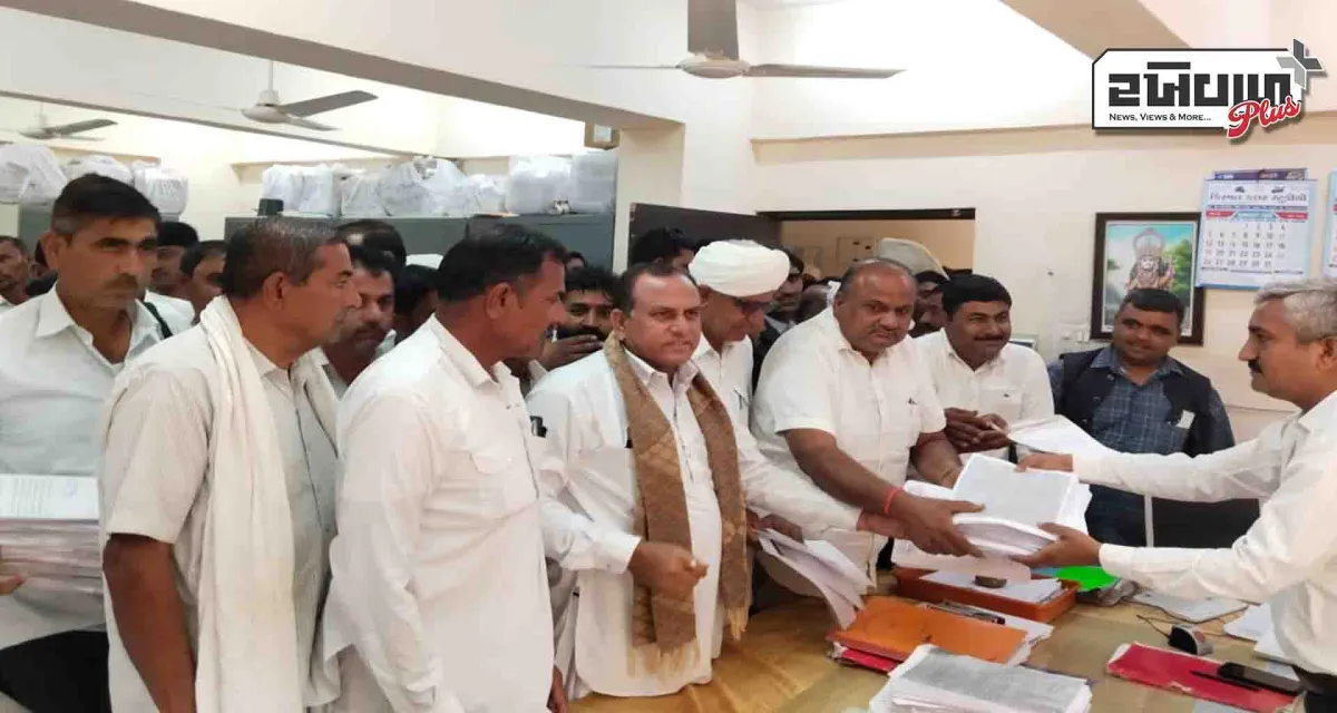 વાવ-થરાદને જિલ્લાના સમર્થન એક જ દિવસમાં 10 હજારથી વધુ અરજીઓ અપાઈ