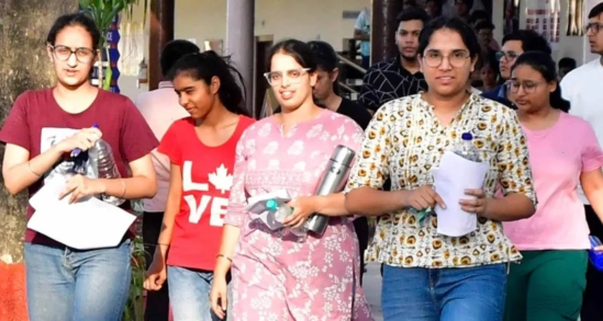 IIT JEE એડવાન્સ્ડ 2025 : જાણો મહત્વપૂર્ણ સૂચનાઓનું ચેકલિસ્ટ