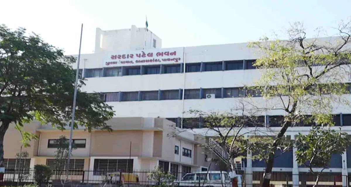 બનાસકાંઠામાં ગ્રામ પંચાયત ચૂંટણી જંગ : 10 સરપંચ અને 08 સદસ્યો માટેના ઉમેદવારી ફોર્મ ભરાયા