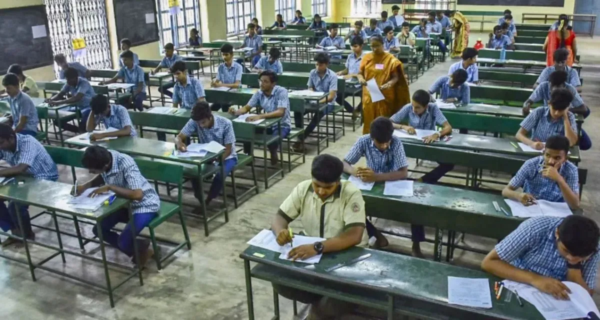 CBSE ધોરણ 10 બોર્ડ પરીક્ષાઓ અંગે મોટી અપડેટ; વિદ્યાર્થીઓએ પહેલા બોર્ડ પરીક્ષા આપવી પડશે