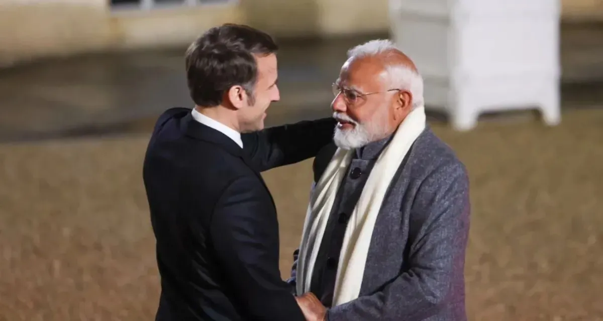 ભારતમાં આપનું સ્વાગત છે, મારા પ્રિય મિત્ર," રાષ્ટ્રપતિ મેક્રોનને તેમના આગમન પર પીએમ મોદીનો ખાસ સંદેશ